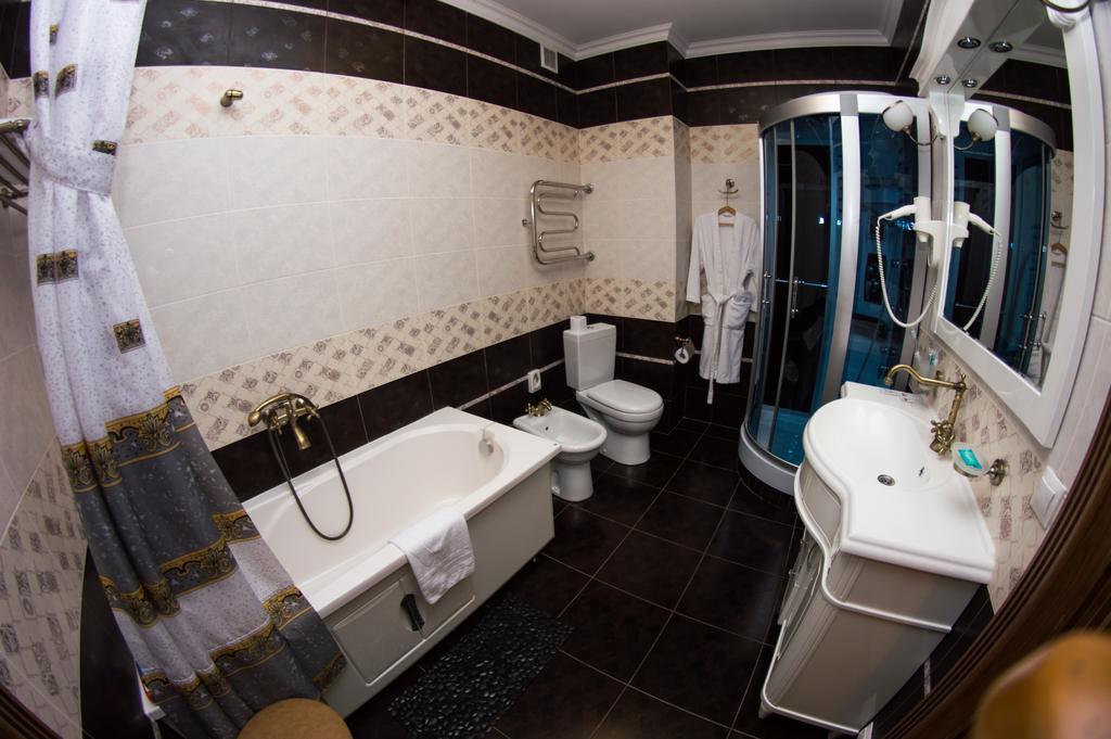 Hotel Vesta Breszt Kültér fotó